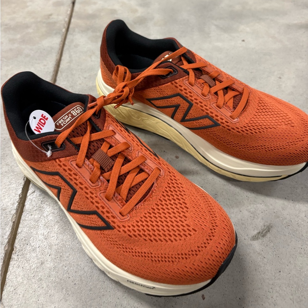 New Balance Men's 860